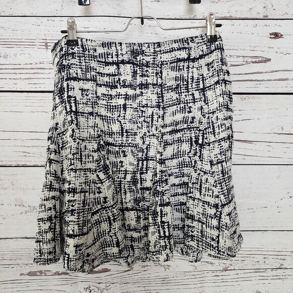 Banana Republic Skirt 10 NWT - Picture 2 of 9